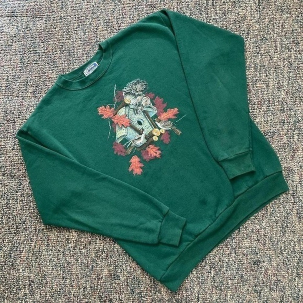 Vintage Endless Designs Forest Green Squirrel Birdhouse Graphic Sweatshirt‎ Med